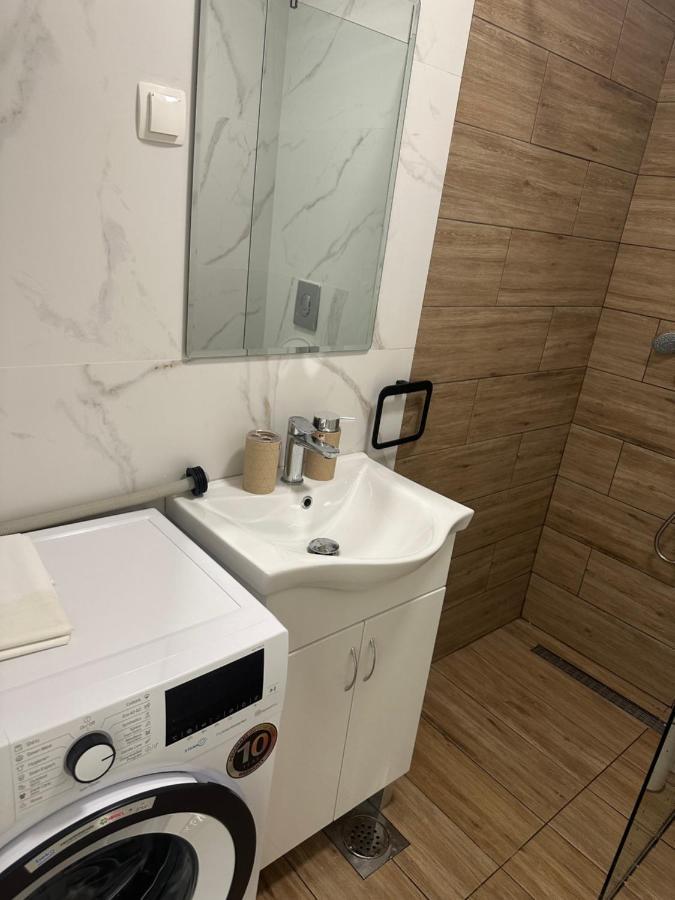 Luxury Apartments D&B Podgorica Exterior foto