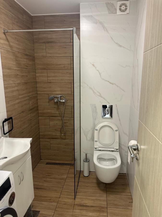 Luxury Apartments D&B Podgorica Exterior foto