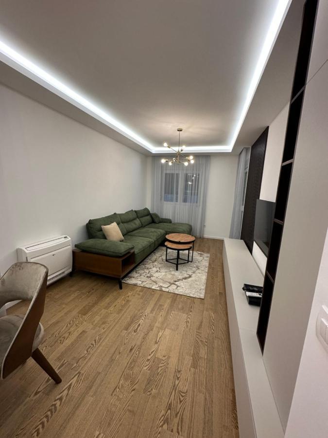 Luxury Apartments D&B Podgorica Exterior foto