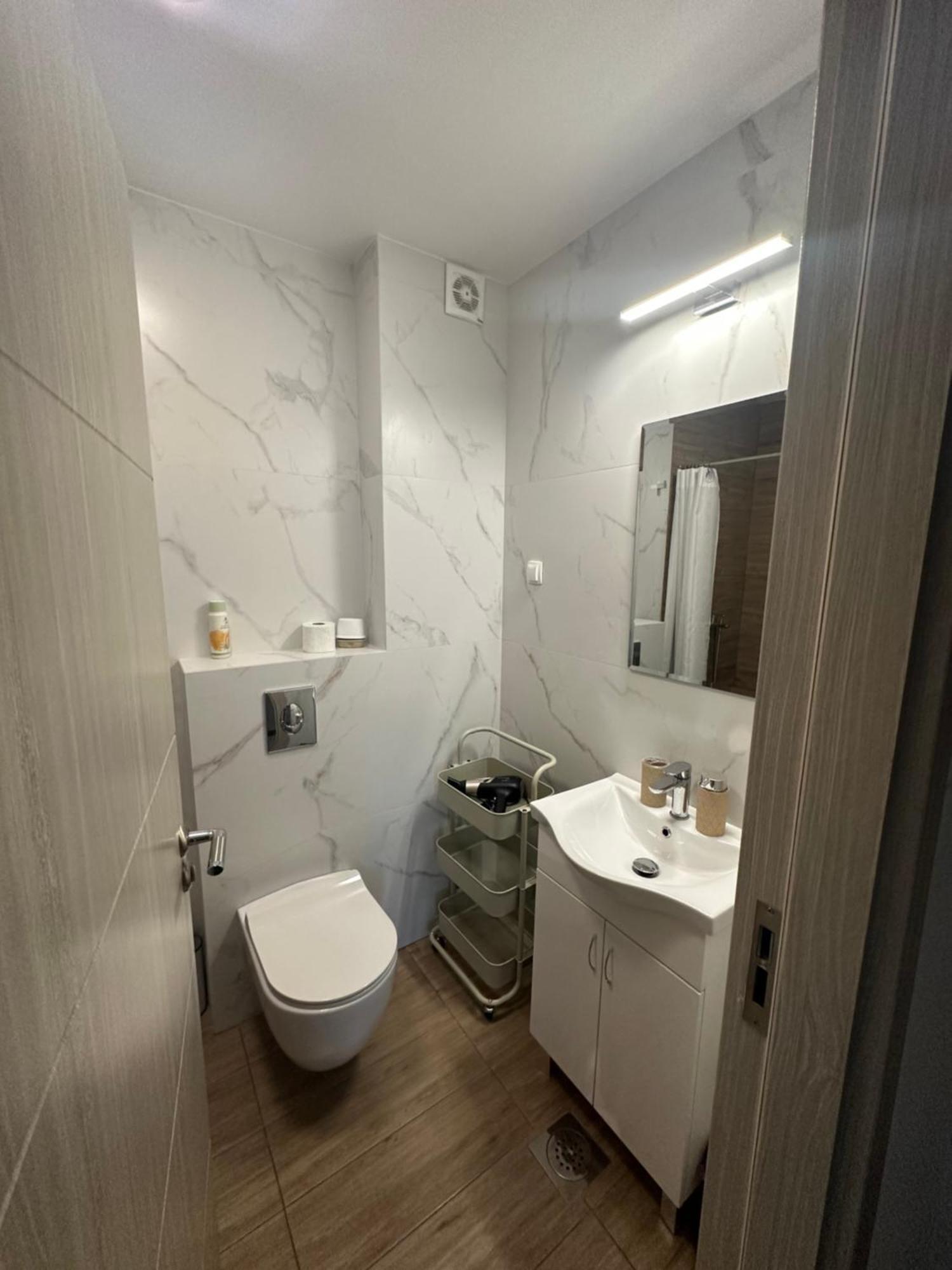 Luxury Apartments D&B Podgorica Exterior foto