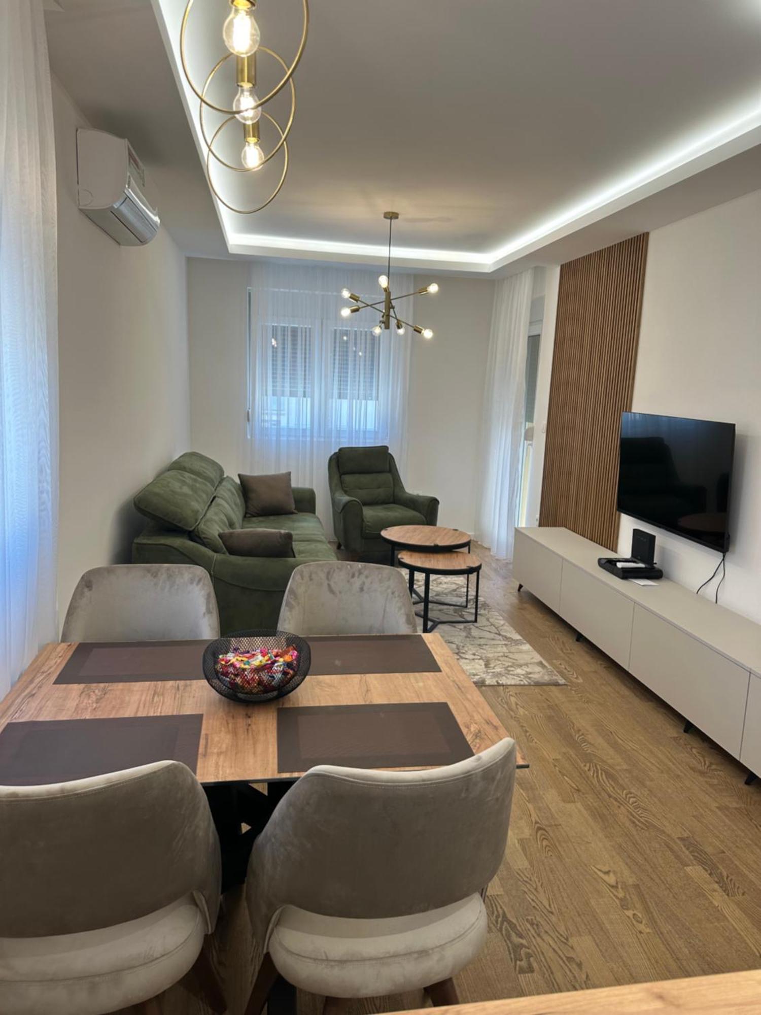 Luxury Apartments D&B Podgorica Exterior foto