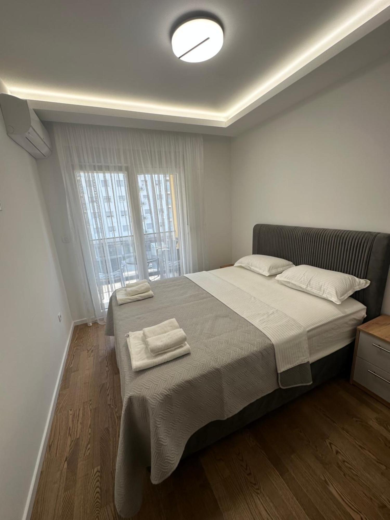 Luxury Apartments D&B Podgorica Exterior foto